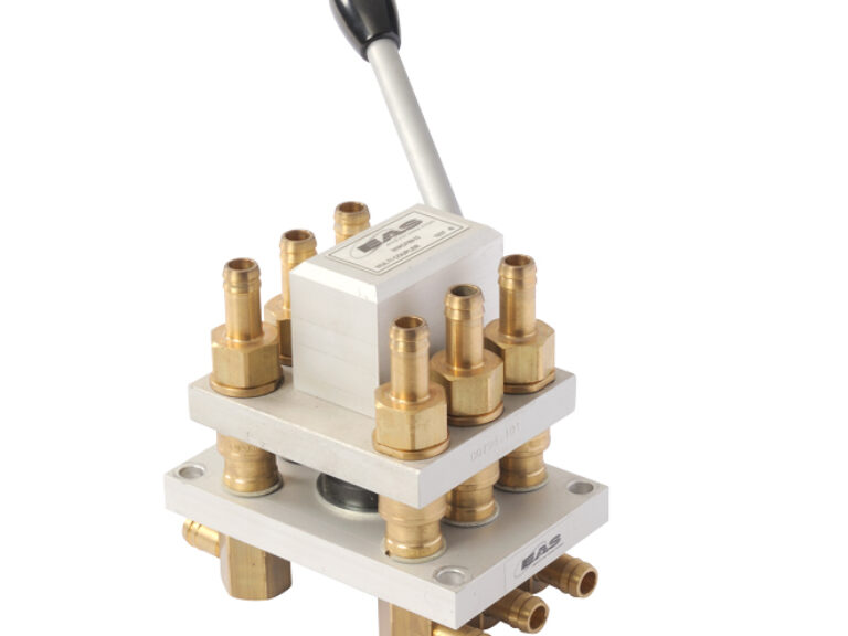 Manual multi couplers